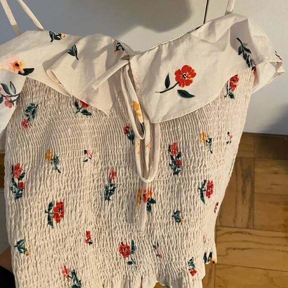 ZARA FLORAL SMOCKED TOP - Picture 4 of 7